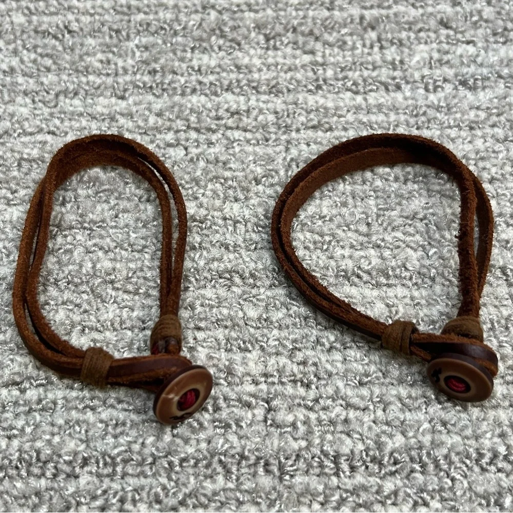 Hollister by Abercrombie & Fitch Leather bracelet with button closure new